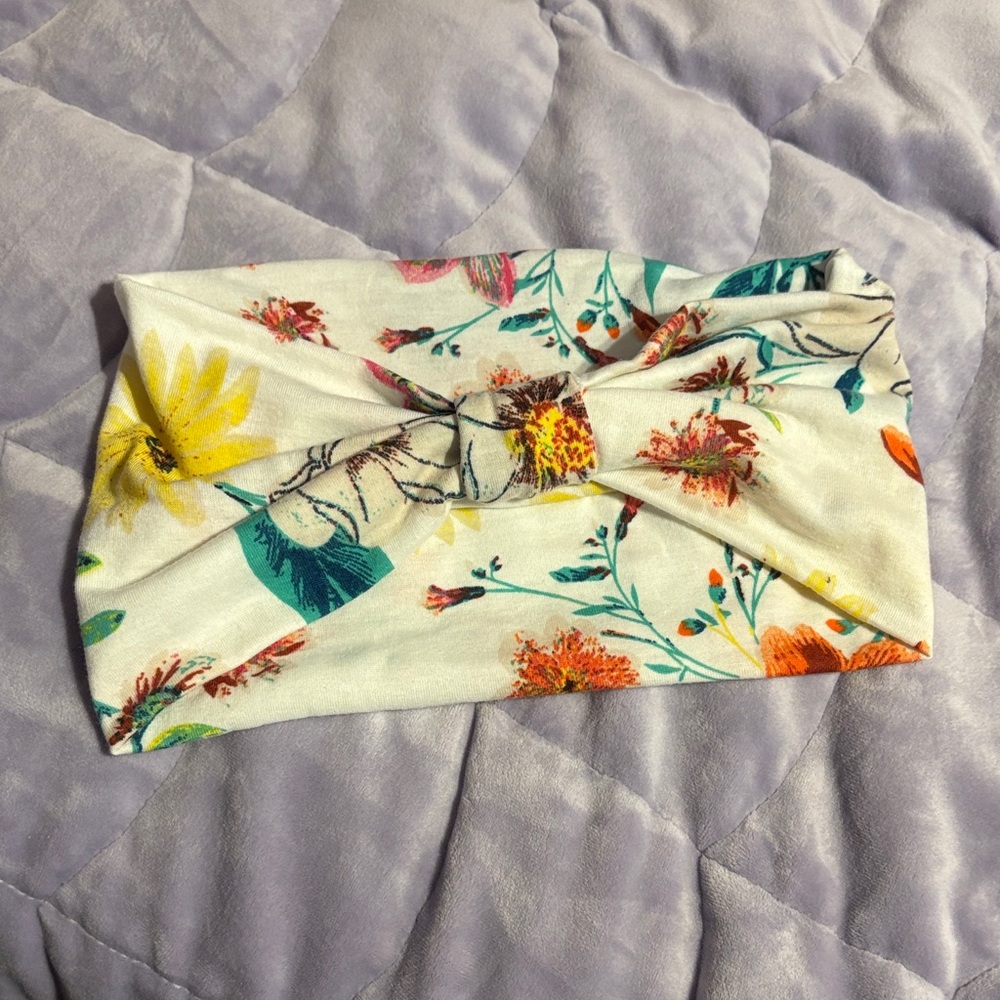 Floral Twist Headband in Cream and Multicolor